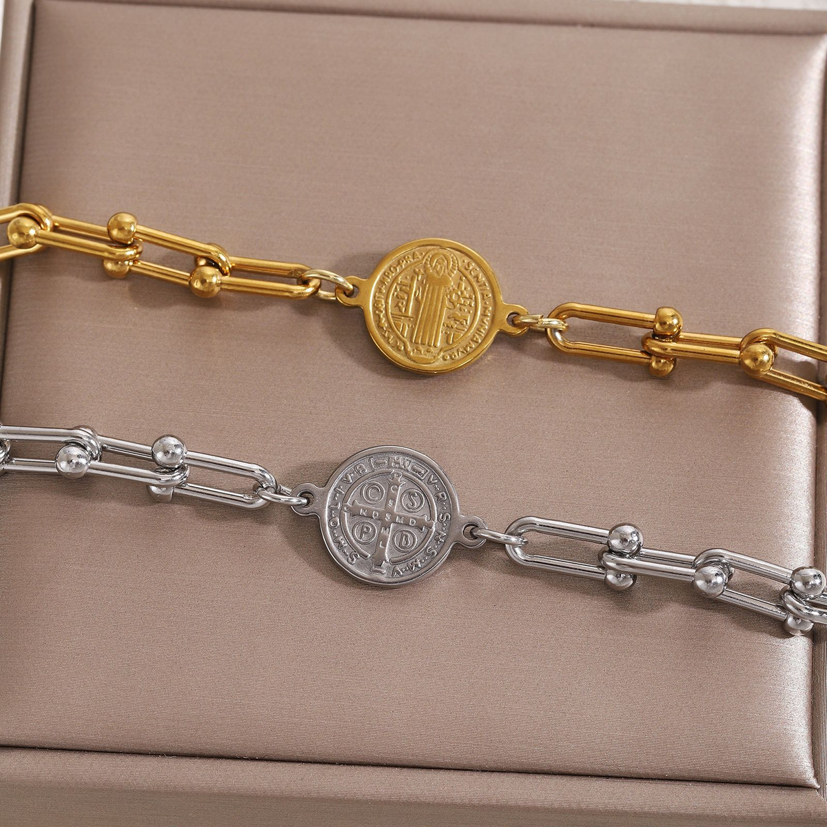 Adjustable U-Shaped Horseshoe Cross Bracelet