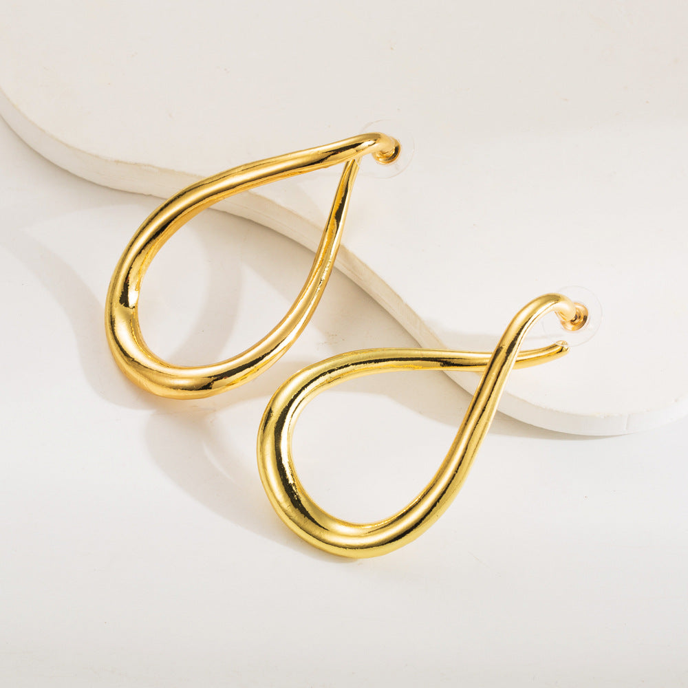 Boucles d'oreilles puce en argent irrégulières