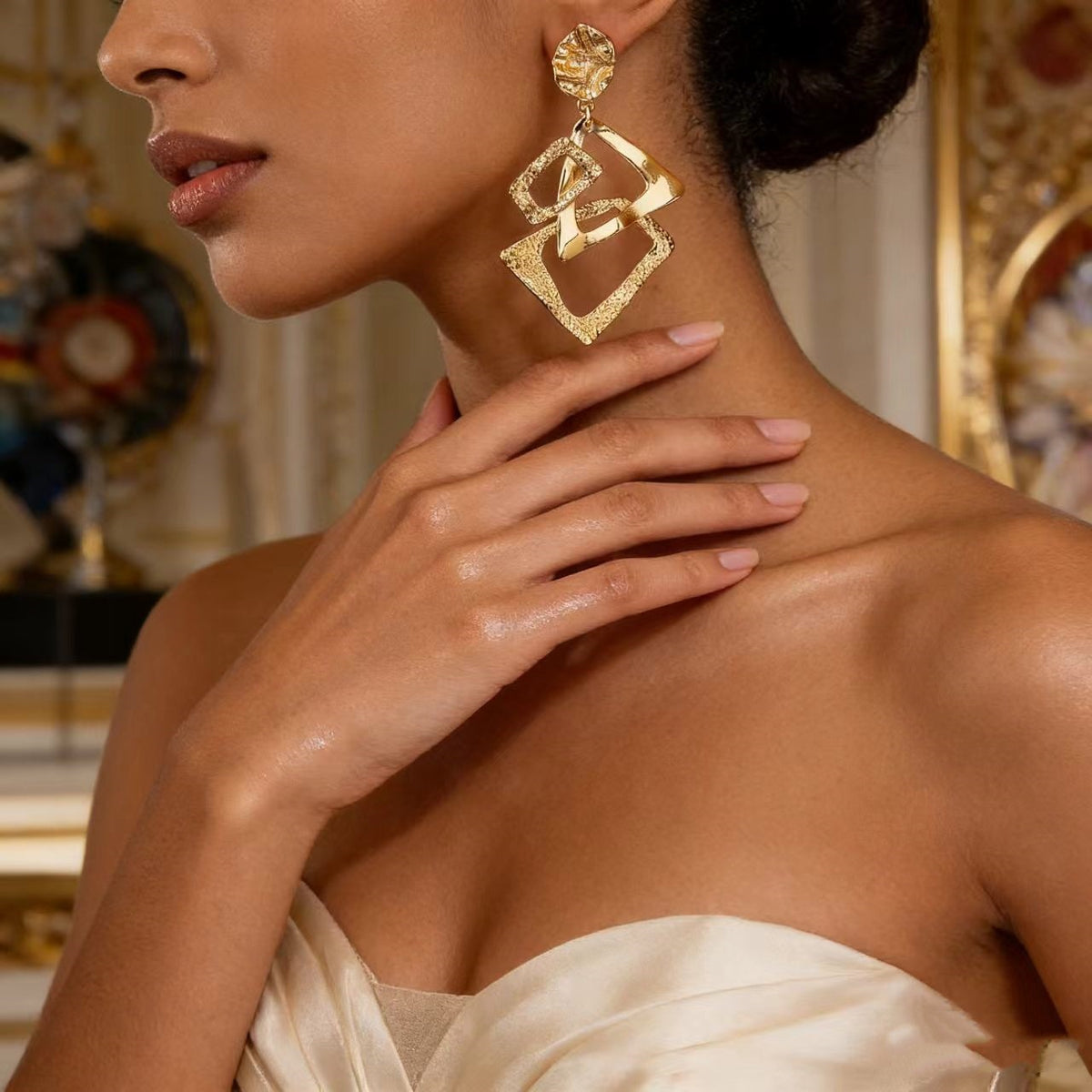 Vintage Hollow Earrings